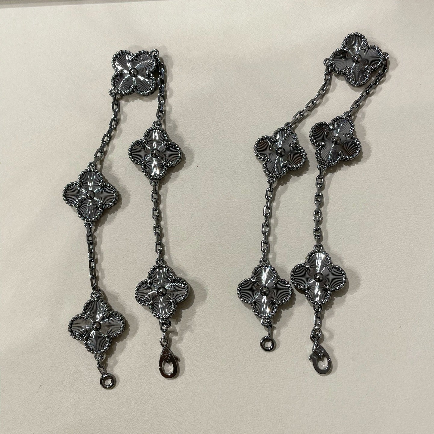 [Kincade Jewelery]Kincade 5 MOTIF BLACK BRACELET