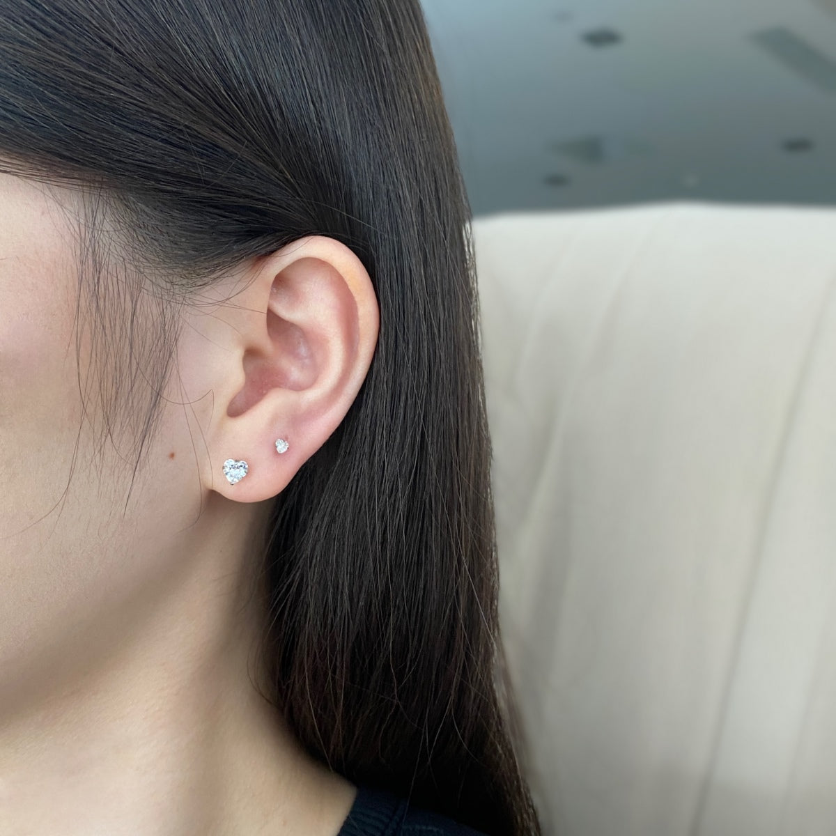 [Kincade Jewelery]Sparkling Heart Shaped Simple Earrings