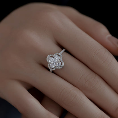 [Kincade Jewelery]Luxurious Eternity Flower Shape Banquet Ring