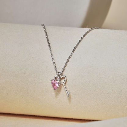 [Kincade Jewelery]Unique Heart Shape Key Pendent Necklace