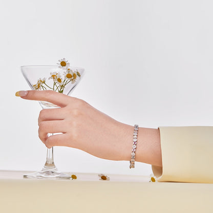 [Kincade Jewelery]Dazzling Radiant Multi Cut Daily Bracelet