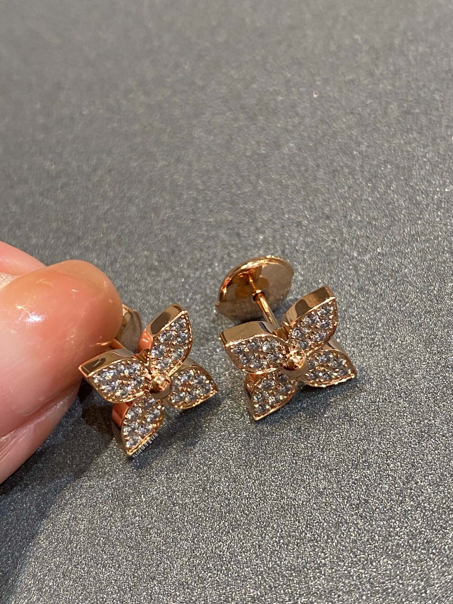 [Kincade Jewelery]STAR DIAMOND EARRINGS
