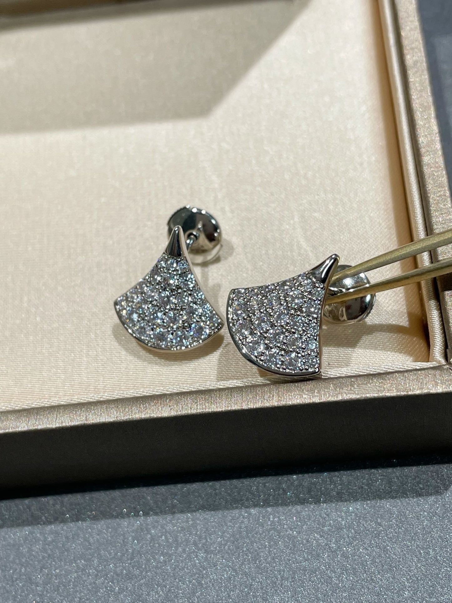 [Kincade Jewelery]DREAM STUD EARRINGS DIAMOND