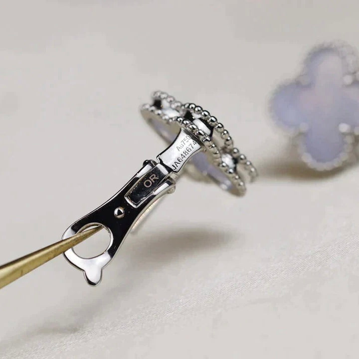 [Kincade Jewelery]Kincade MEDIUM 1 MOTIFS  WHITE MOP EARRINGS SILVER