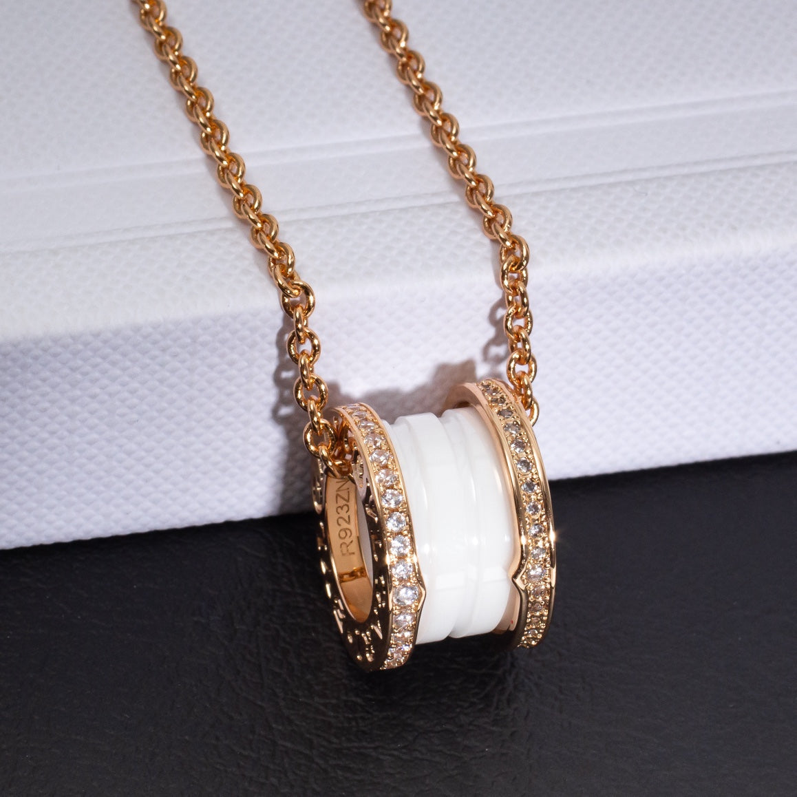 [Kincade Jewelery]ZERO 1 WHITE CERAMIC PINK GOLD DIAMOND NECKLACE