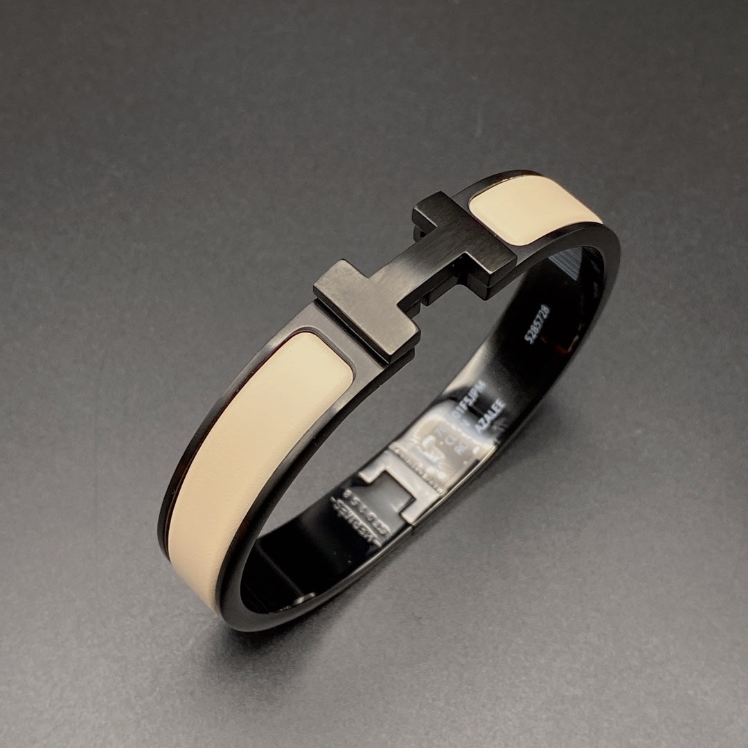 [Kincade Jewelery]H BRACELET 12MM BLACK BEIGE CERAMIC