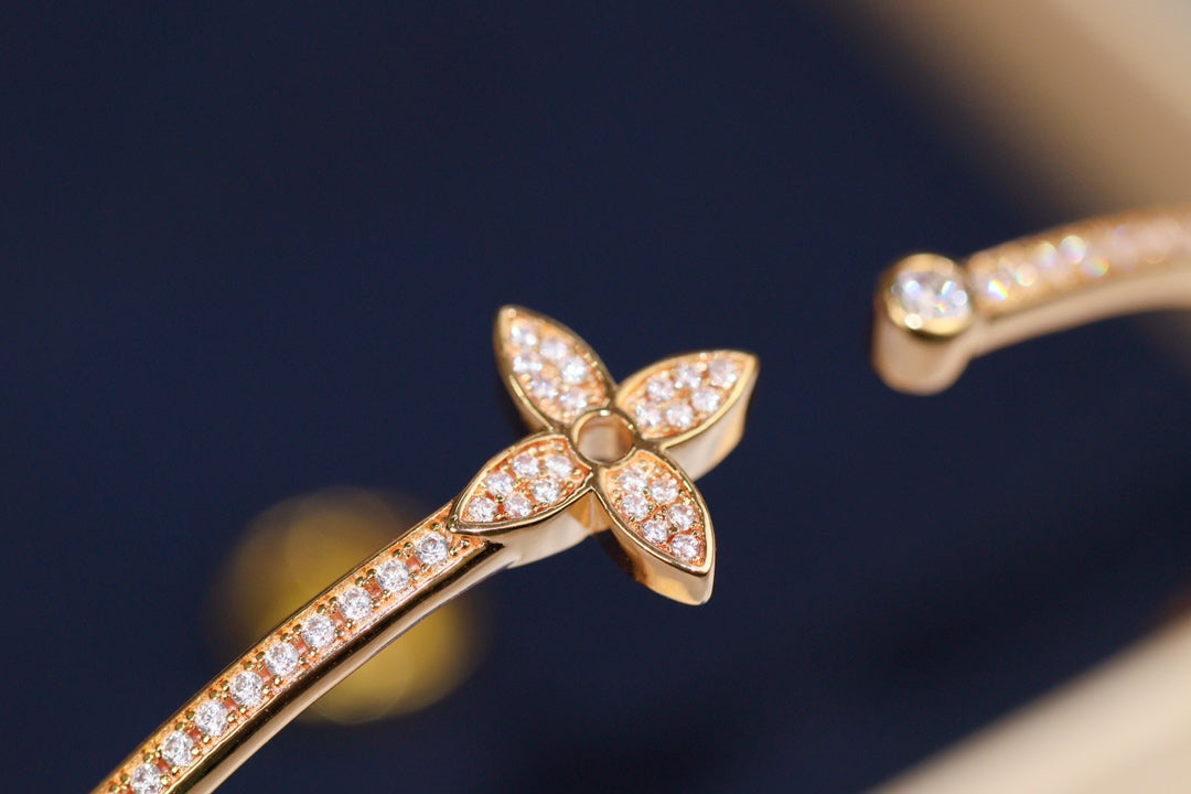 [Kincade Jewelery]IDYLLE PINK GOLD OPEN BRACELET DIAMOND PAVED