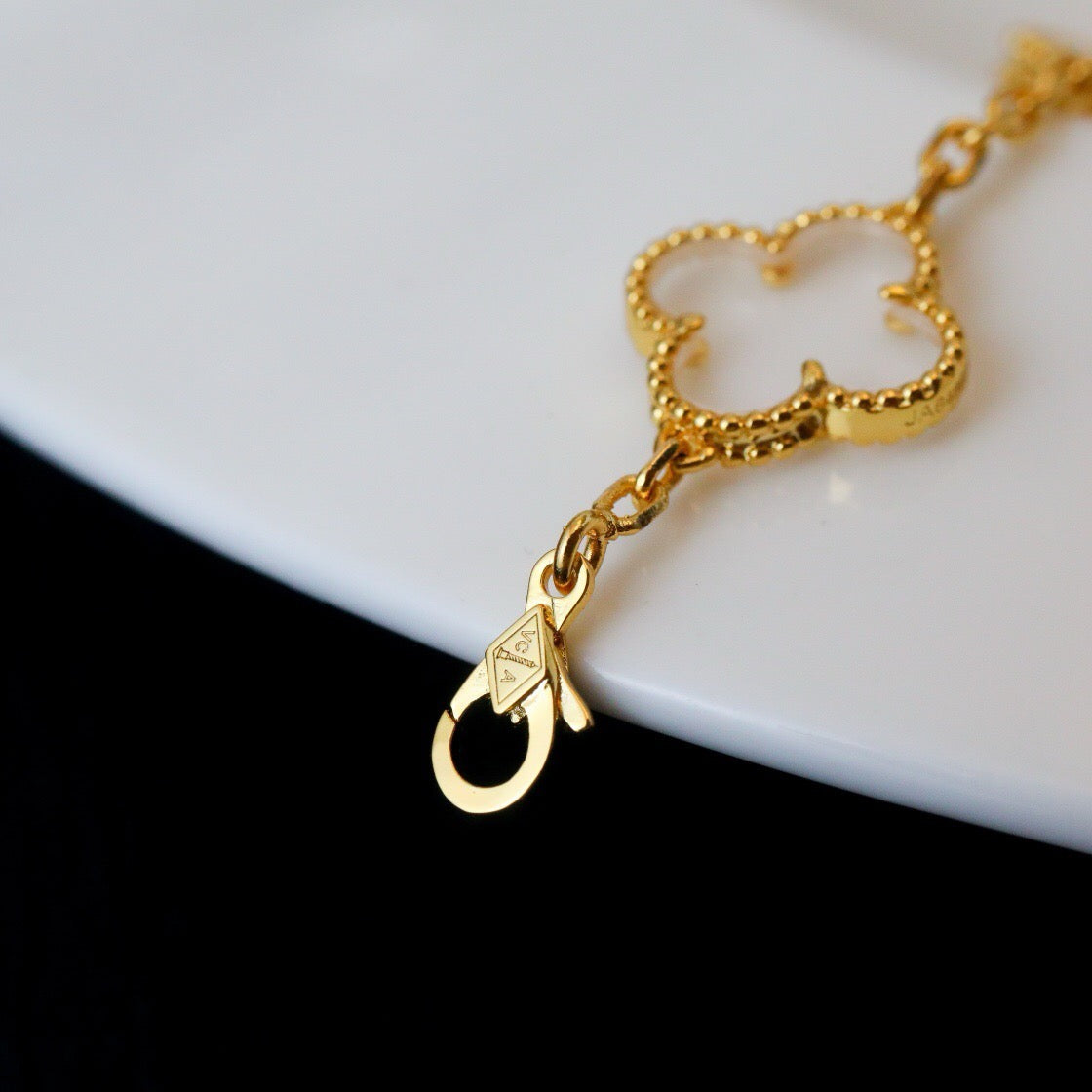 [Kincade Jewelery]Kincade 5 MOTIF ROCK CRYSTAL PINK GOLD BRACELET