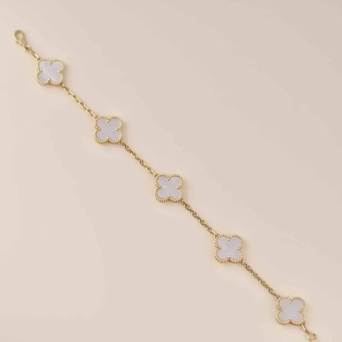 [Kincade Jewelery]Kincade  5 MOTIF WHITE MOP BRACELET