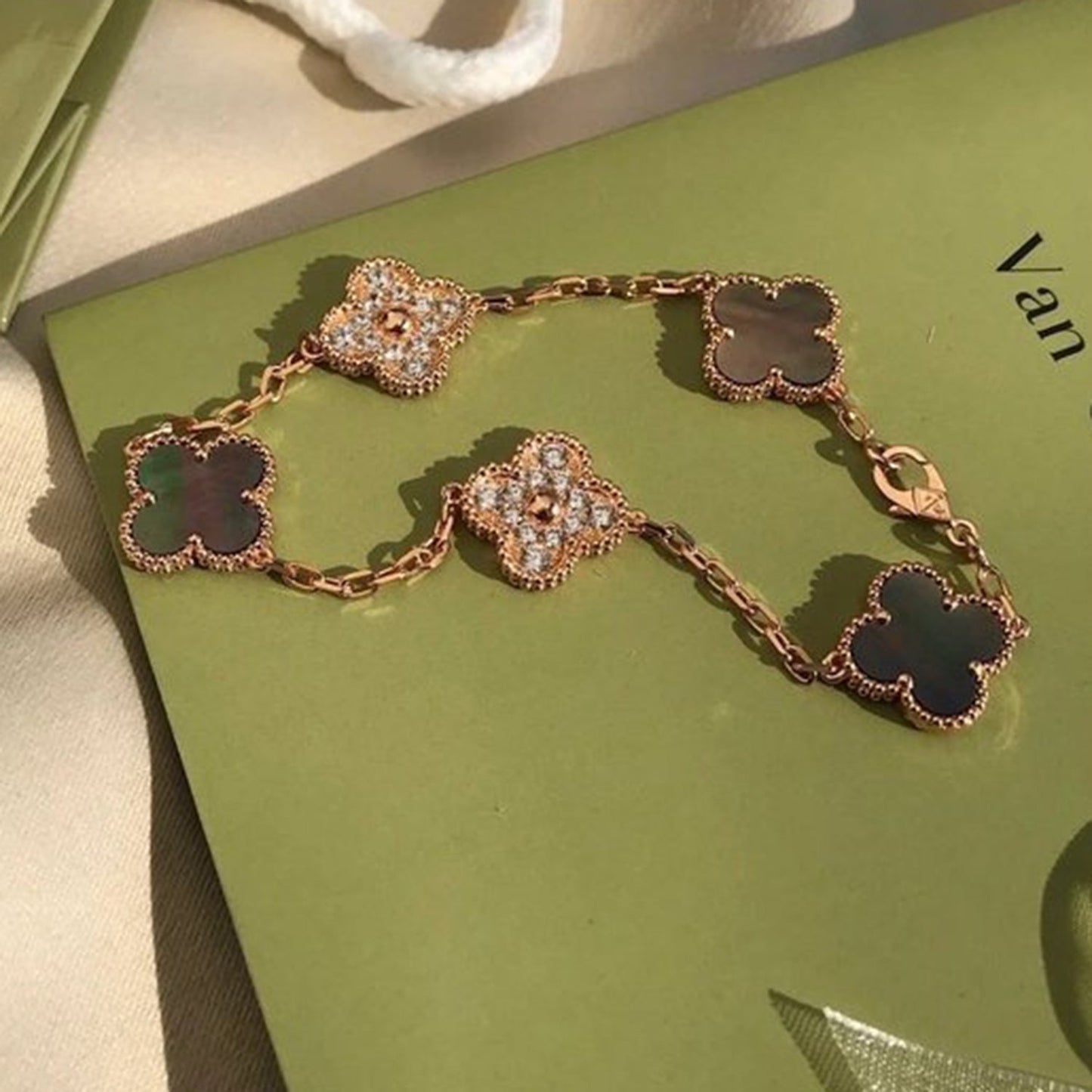 [Kincade Jewelery]Kincade 5 MOTIF GRAY MOP DIAMOND BRACELET